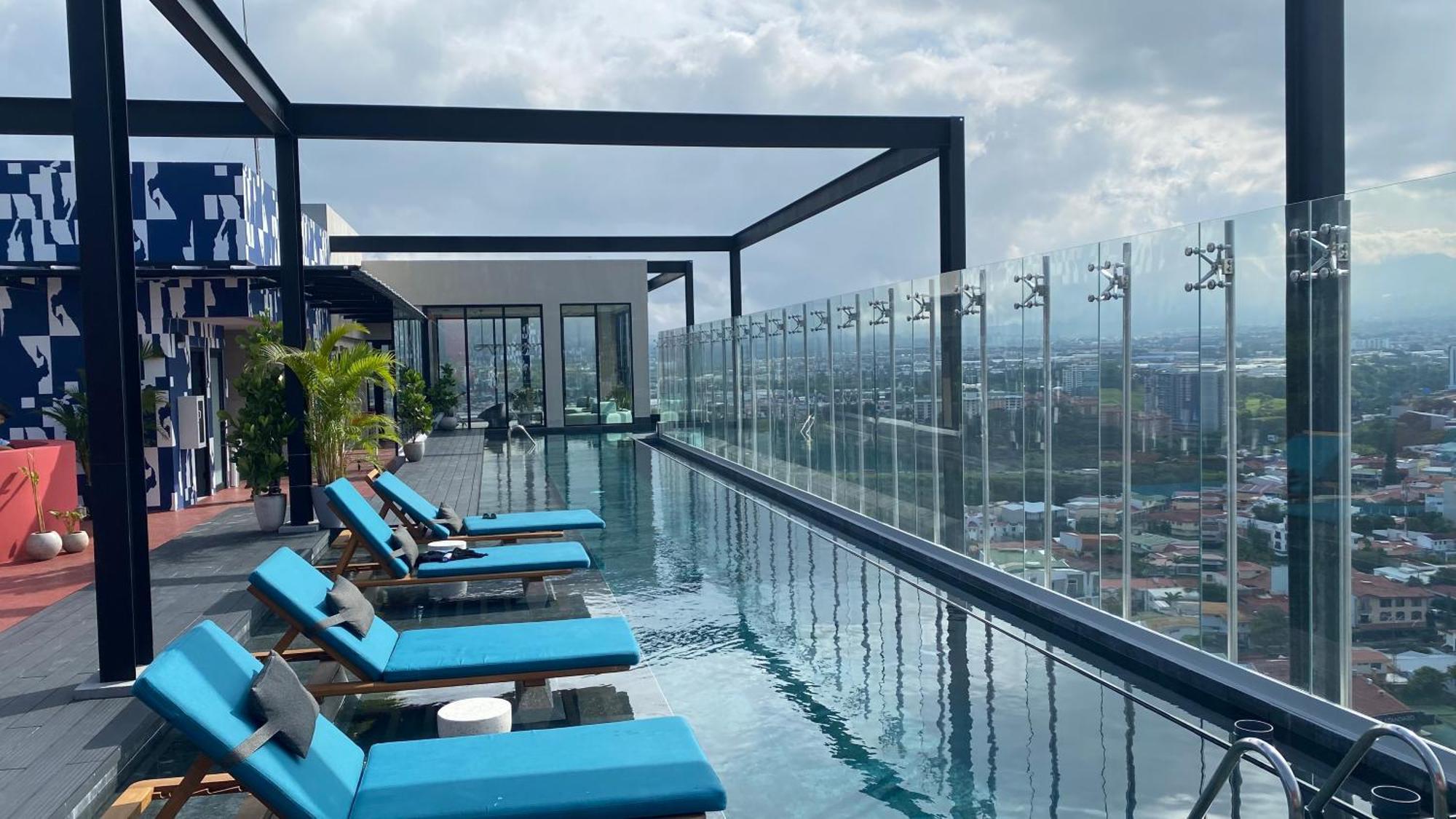 Apartment Chic With Parking And Air Conditioning *